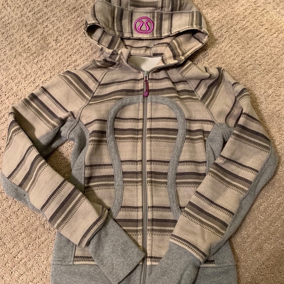 Lululemon scuba hoody size 2 - Picture 1 of 2